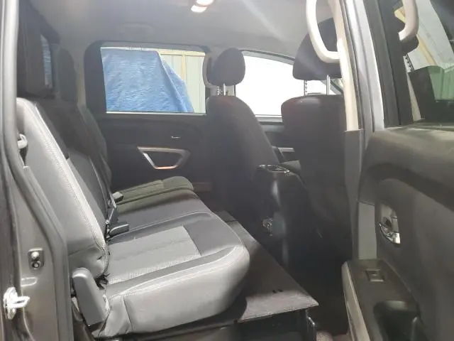 2023 NISSAN TITAN SV  