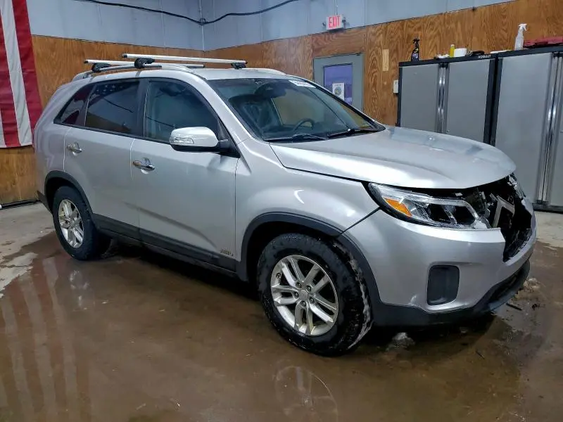2015 KIA SORENTO LX  