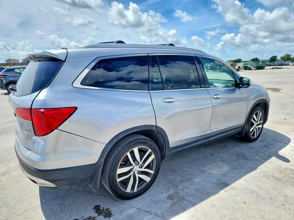2018 HONDA PILOT ELITE  