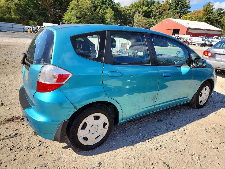 2013 HONDA FIT   