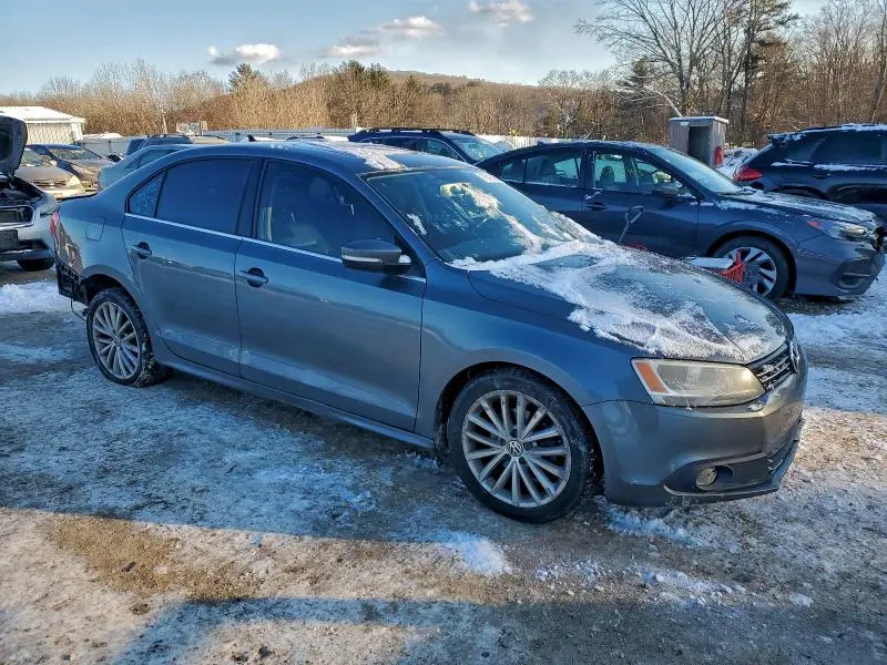 2013 VOLKSWAGEN JETTA TDI  