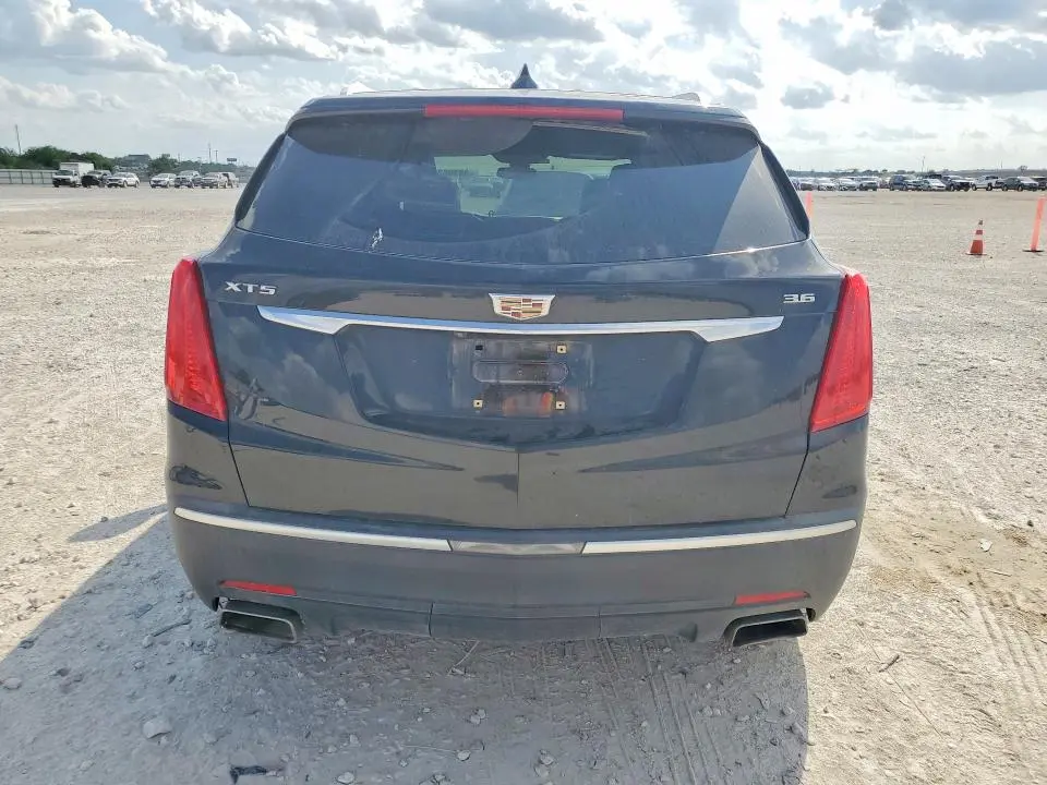 2017 CADILLAC XT5 LUXURY  
