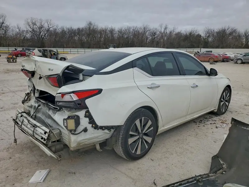 2020 NISSAN ALTIMA SV  