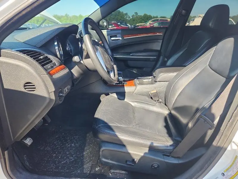 2013 CHRYSLER 300   