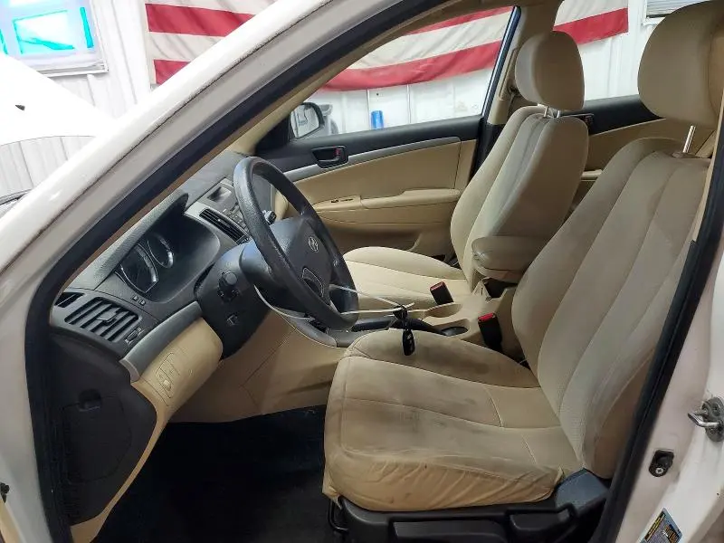 2010 HYUNDAI SONATA   