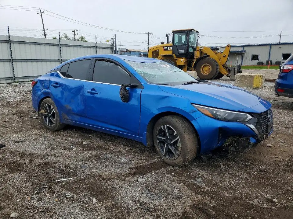 2025 NISSAN SENTRA SV  