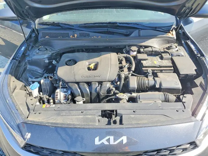 2024 KIA FORTE LX  