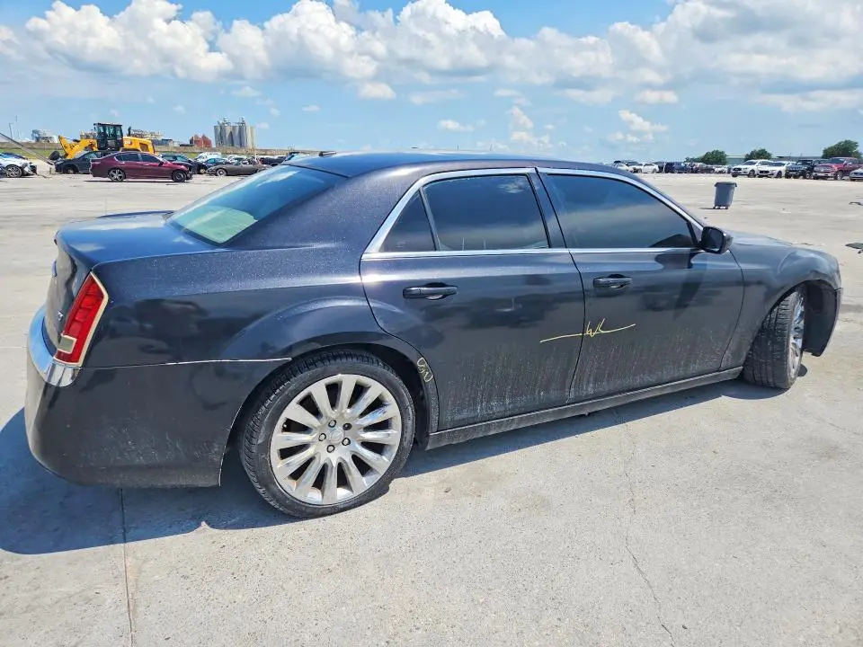 2013 CHRYSLER 300   