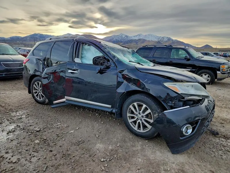 2016 NISSAN PATHFINDER S  