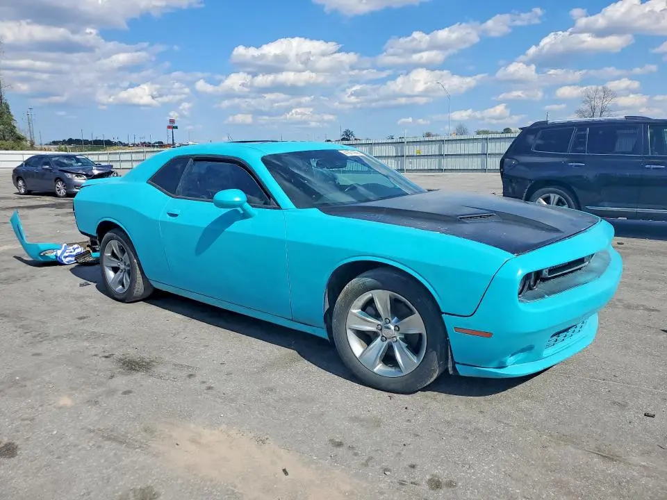 2018 DODGE CHALLENGER SXT  