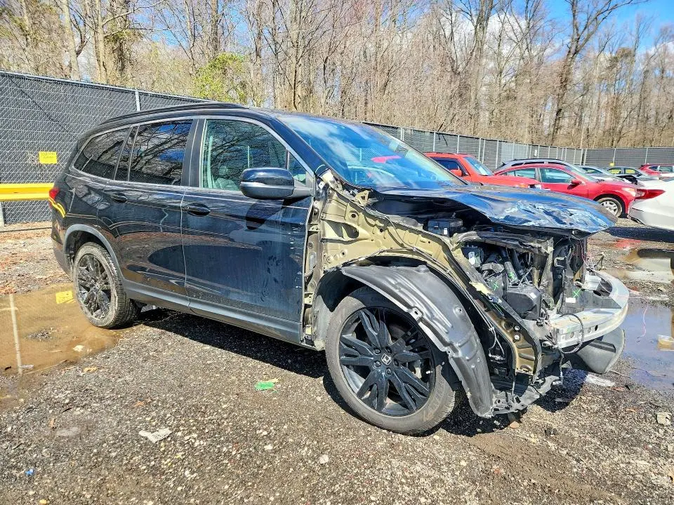 2021 HONDA PILOT SE  