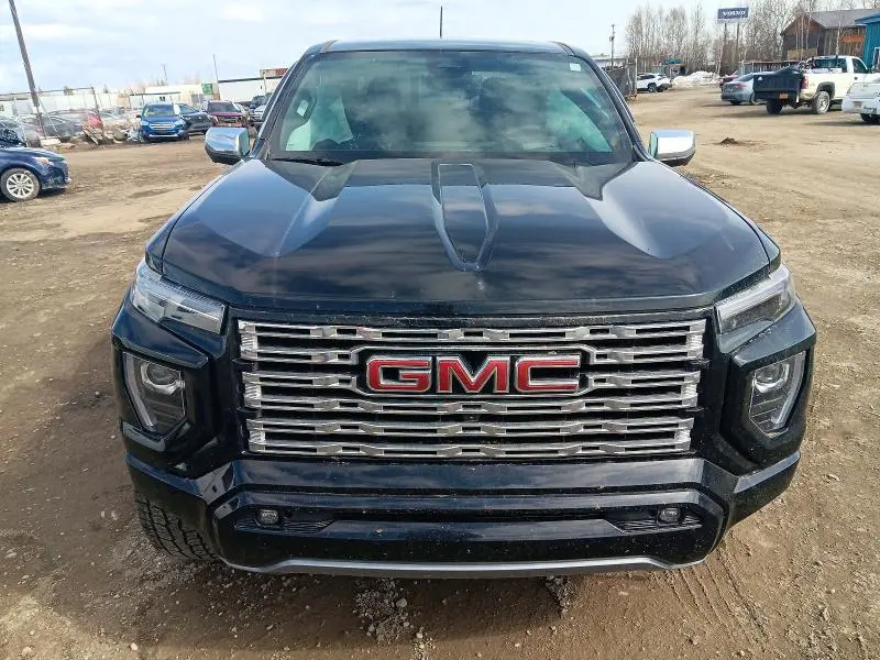 2024 GMC CANYON DENALI  