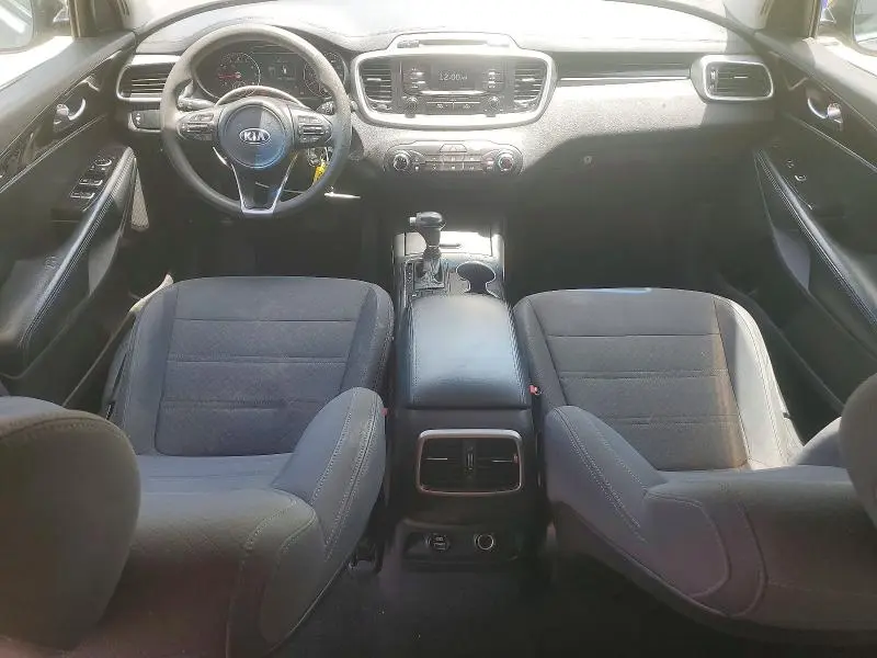 2018 KIA SORENTO LX V6  
