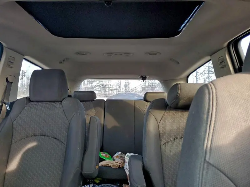 2012 CHEVROLET TRAVERSE LT  
