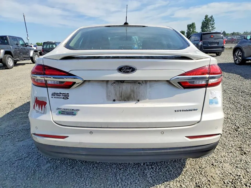 2019 FORD FUSION TITANIUM  