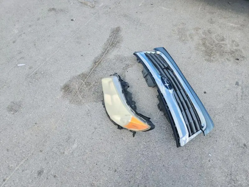 2010 SUBARU FORESTER XS  