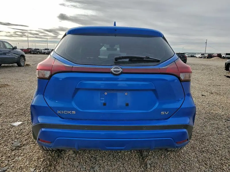 2022 NISSAN KICKS SV  