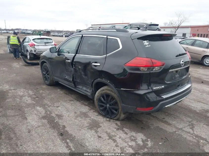 2017 NISSAN ROGUE SV