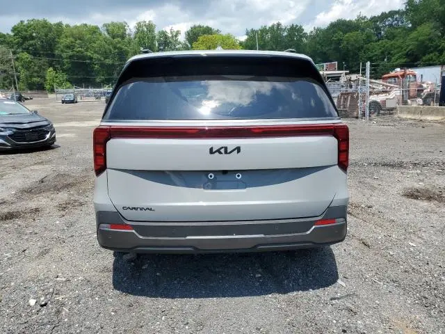 2025 KIA CARNIVAL SX  