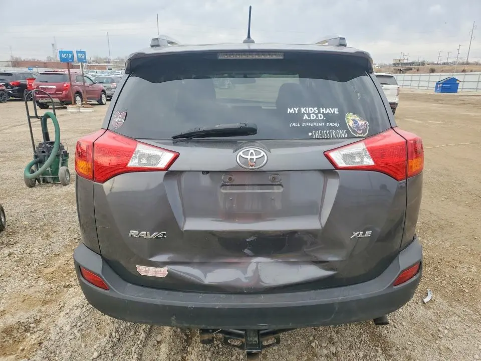 2015 TOYOTA RAV4 XLE  