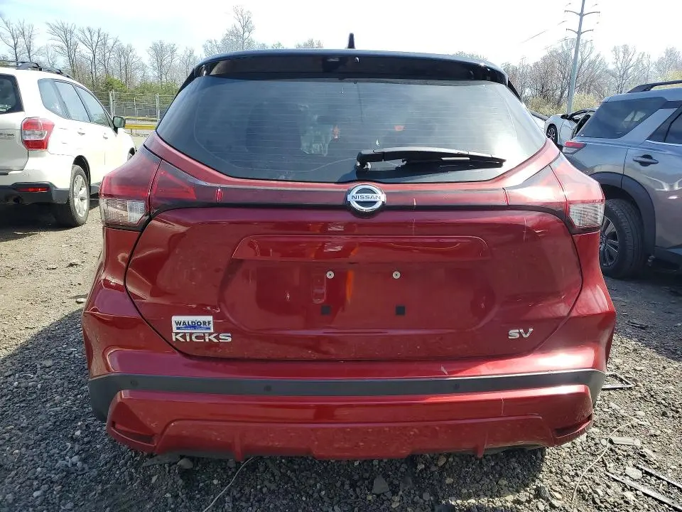 2021 NISSAN KICKS SV  