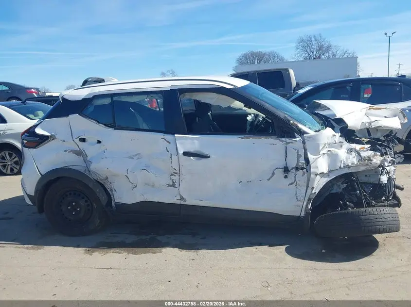 2021 NISSAN KICKS S XTRONIC CVT
