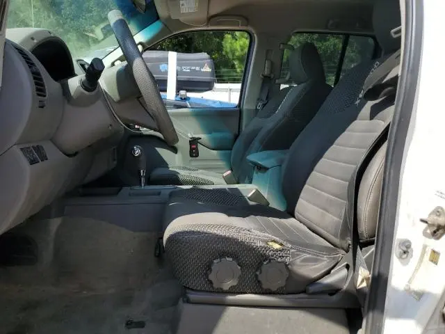 2015 NISSAN FRONTIER S  