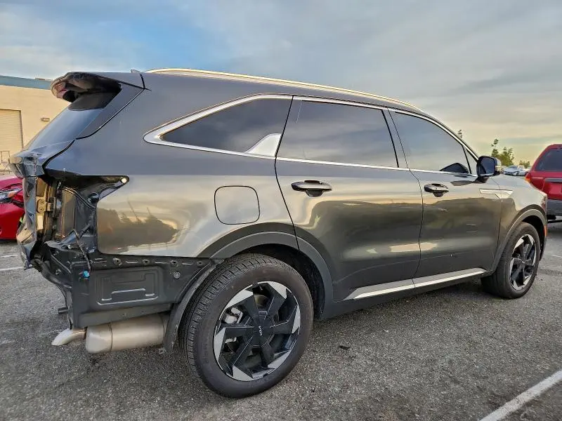 2025 KIA SORENTO   