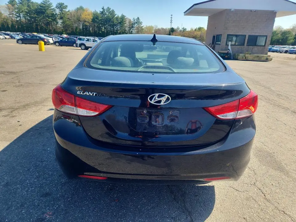 2011 HYUNDAI ELANTRA GLS  