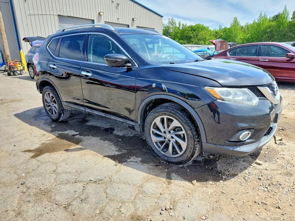 2016 NISSAN ROGUE SL  