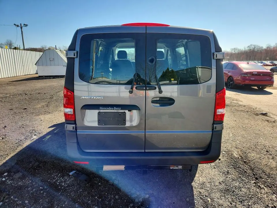 2023 MERCEDES-BENZ METRIS   