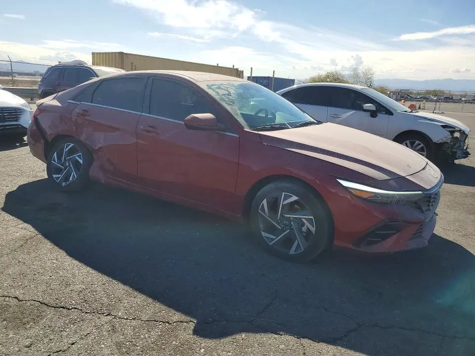 2025 HYUNDAI ELANTRA   