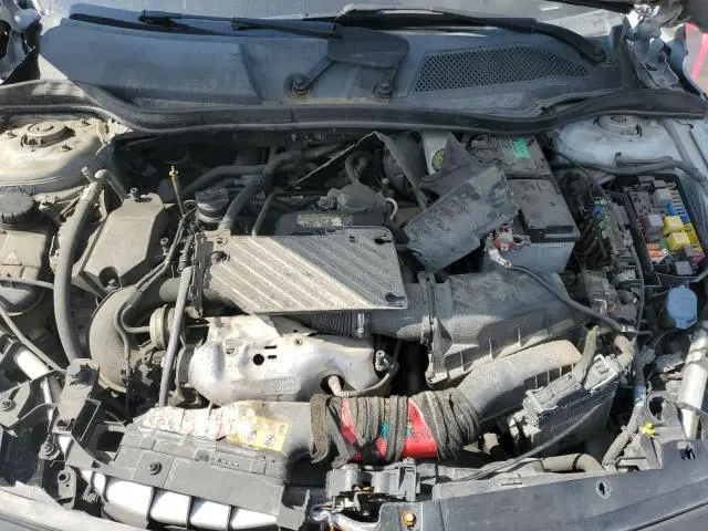2018 INFINITI QX30 BASE  