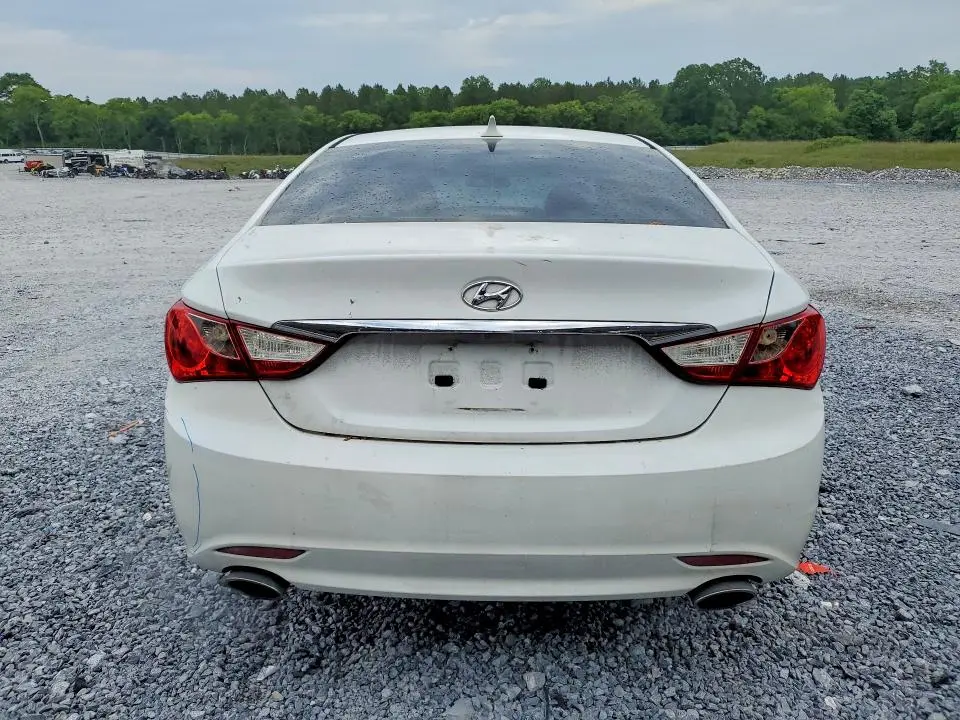 2011 HYUNDAI SONATA SE  
