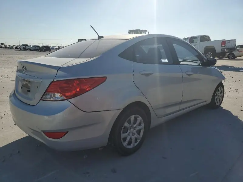 2013 HYUNDAI ACCENT GLS  