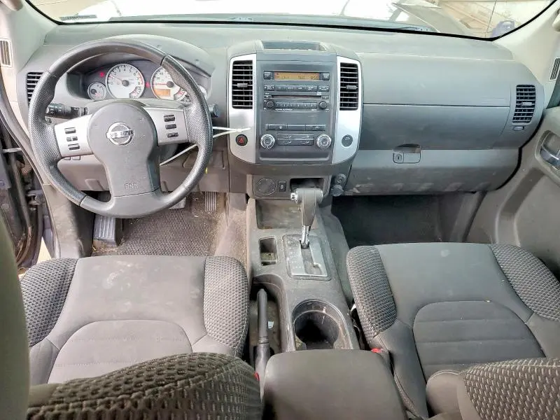 2012 NISSAN FRONTIER SV V6  