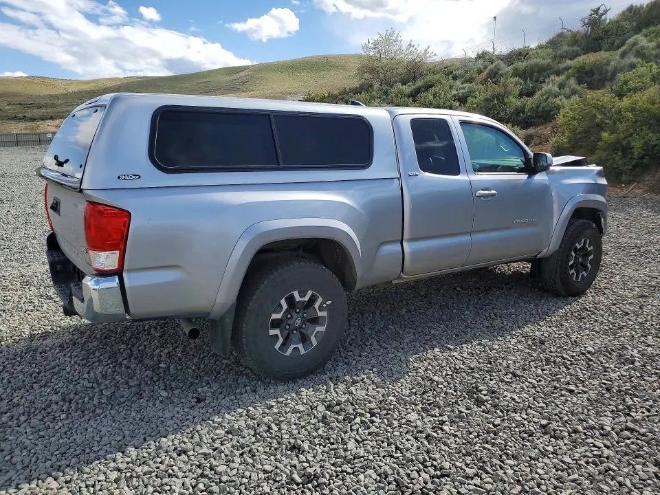 2017 TOYOTA TACOMA SR5 V6  