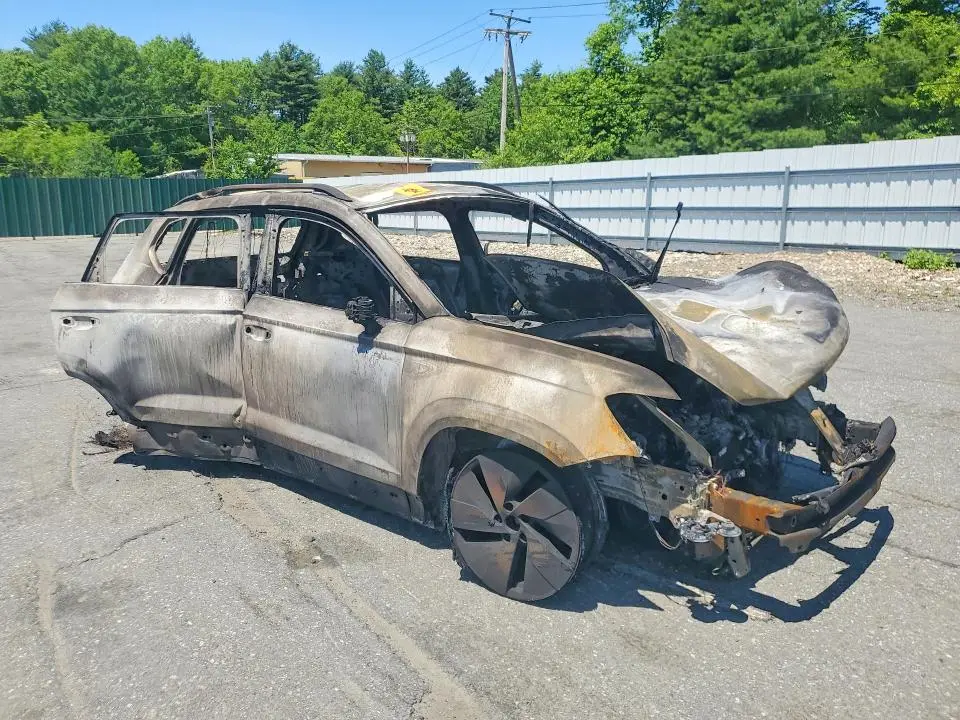 2024 VOLKSWAGEN TAOS S  
