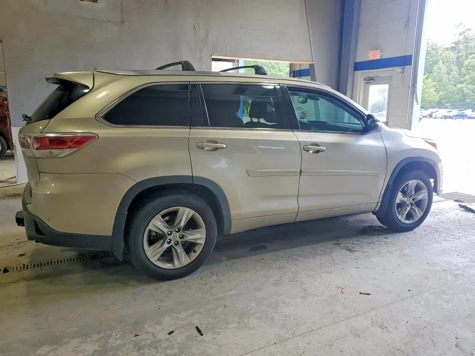 2015 TOYOTA HIGHLANDER LIMITED  