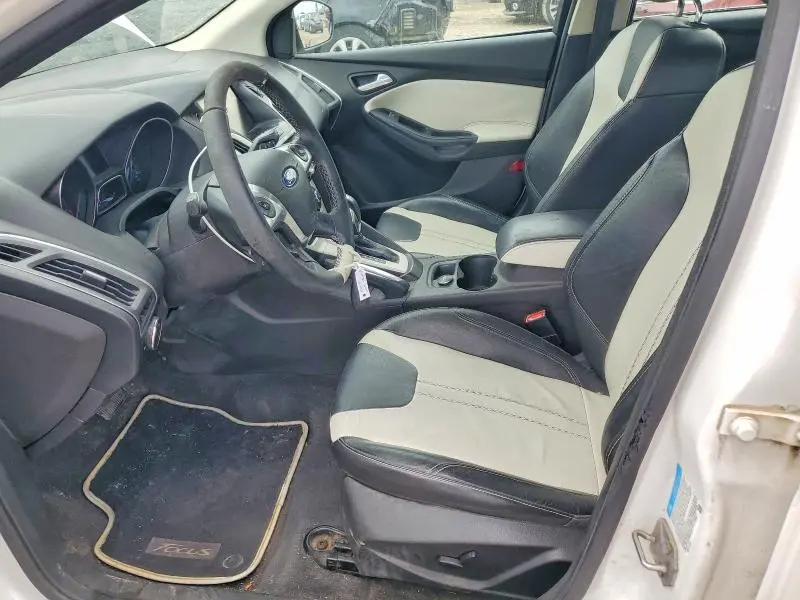 2012 FORD FOCUS TITANIUM  