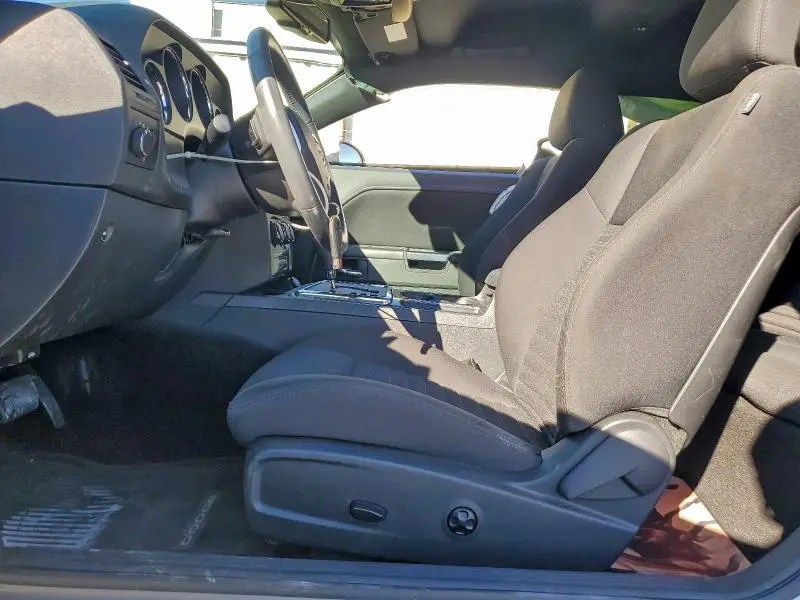 2014 DODGE CHALLENGER SXT  