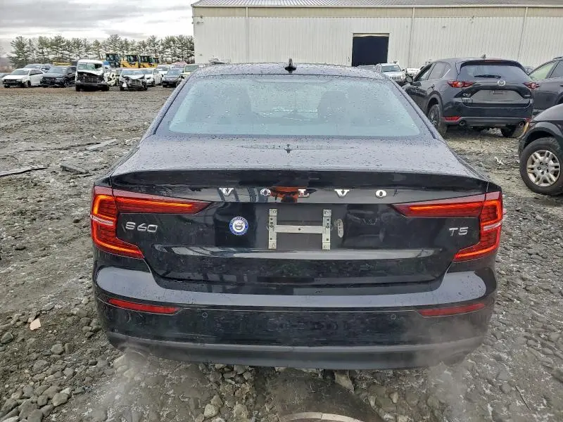 2020 VOLVO S60 T5 MOMENTUM  