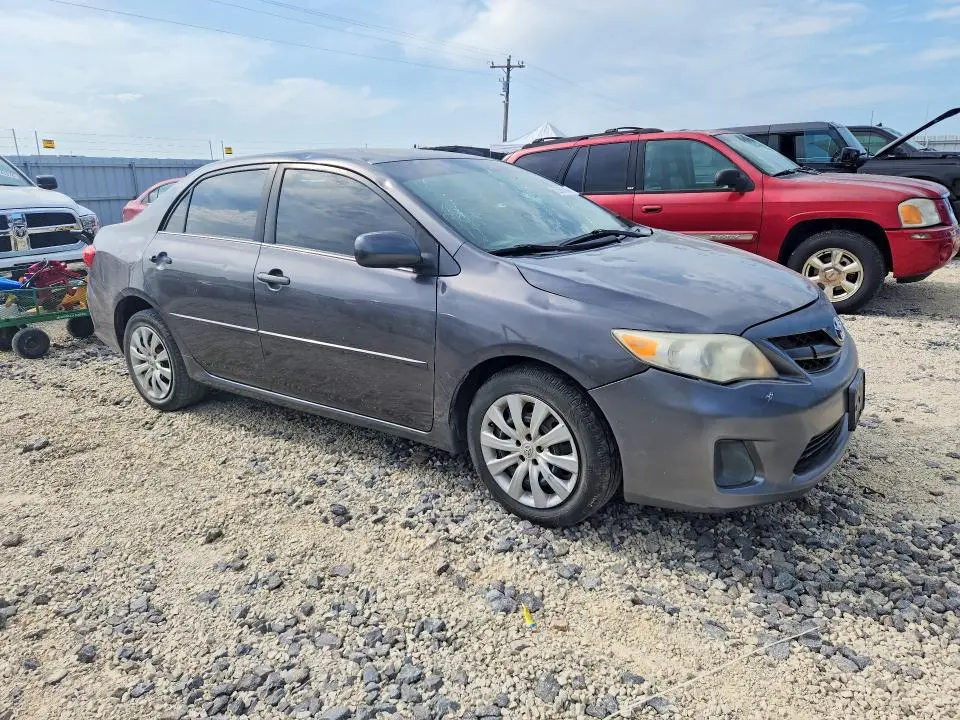 2013 TOYOTA COROLLA LE  