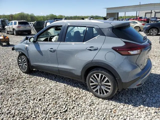 2022 NISSAN KICKS SV  