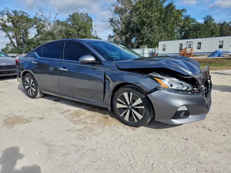 2019 NISSAN ALTIMA SV  
