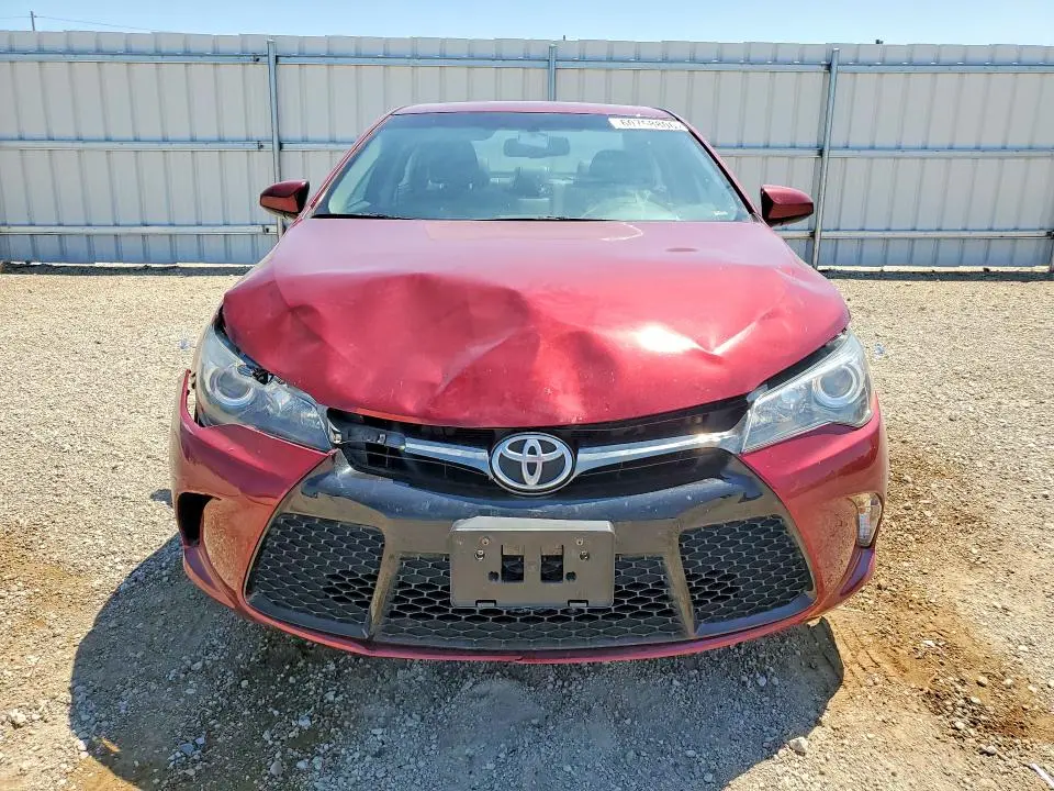 2017 TOYOTA CAMRY SE  