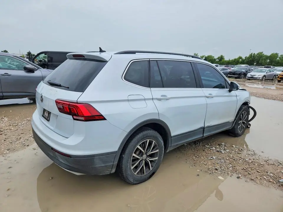 2019 VOLKSWAGEN TIGUAN SE  