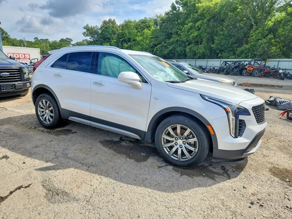 2019 CADILLAC XT4 PREMIUM LUXURY  