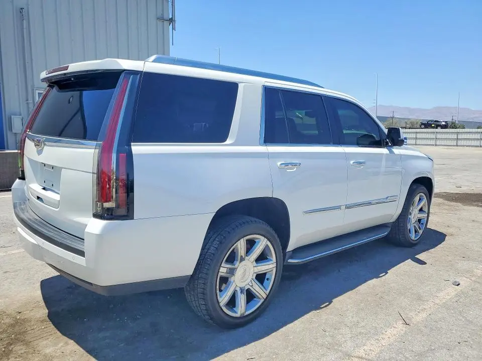2016 CADILLAC ESCALADE LUXURY  
