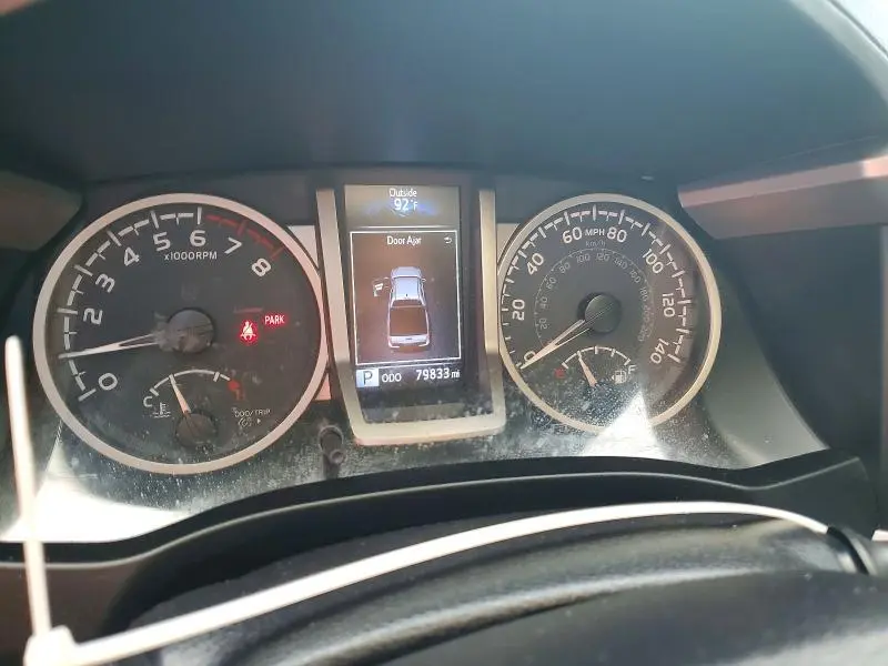 2021 TOYOTA TACOMA SR5 V6  
